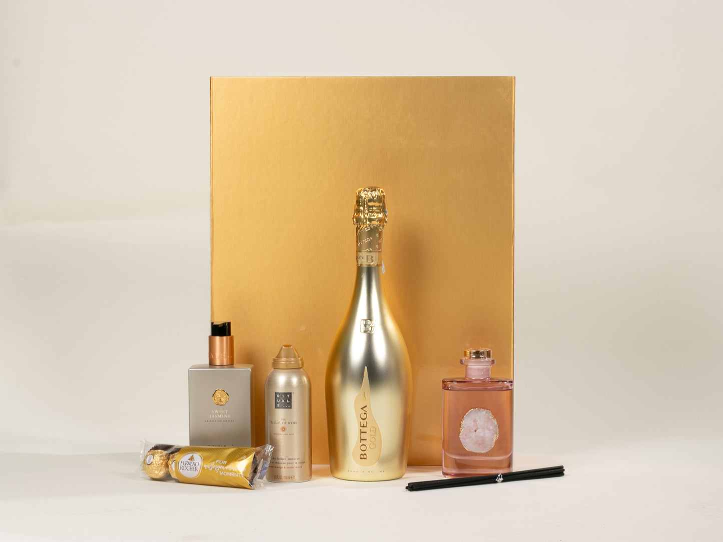 Gold Essence Gift Set